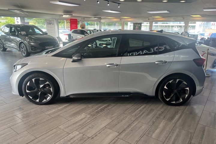Sølv Cupra Born fra 2023