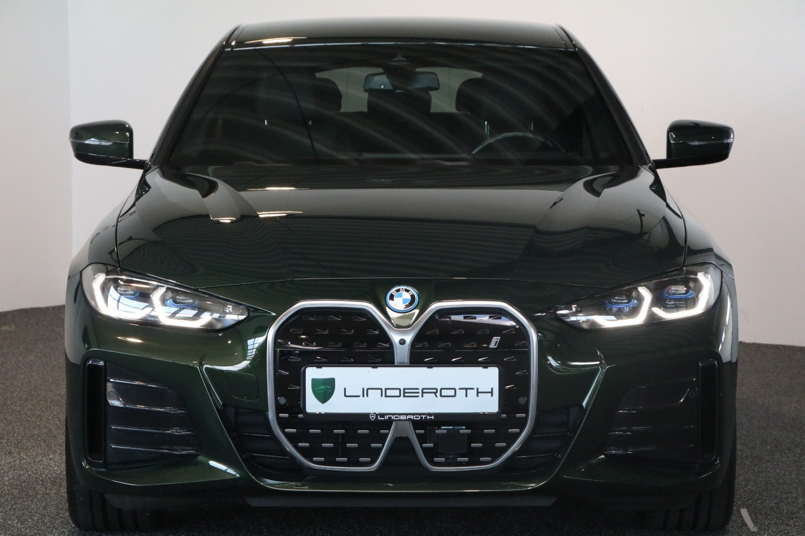 Grøn BMW i4 fra 2023