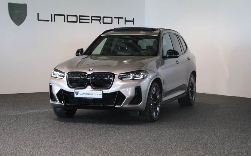 BMW iX3 Charged Plus M-Sport