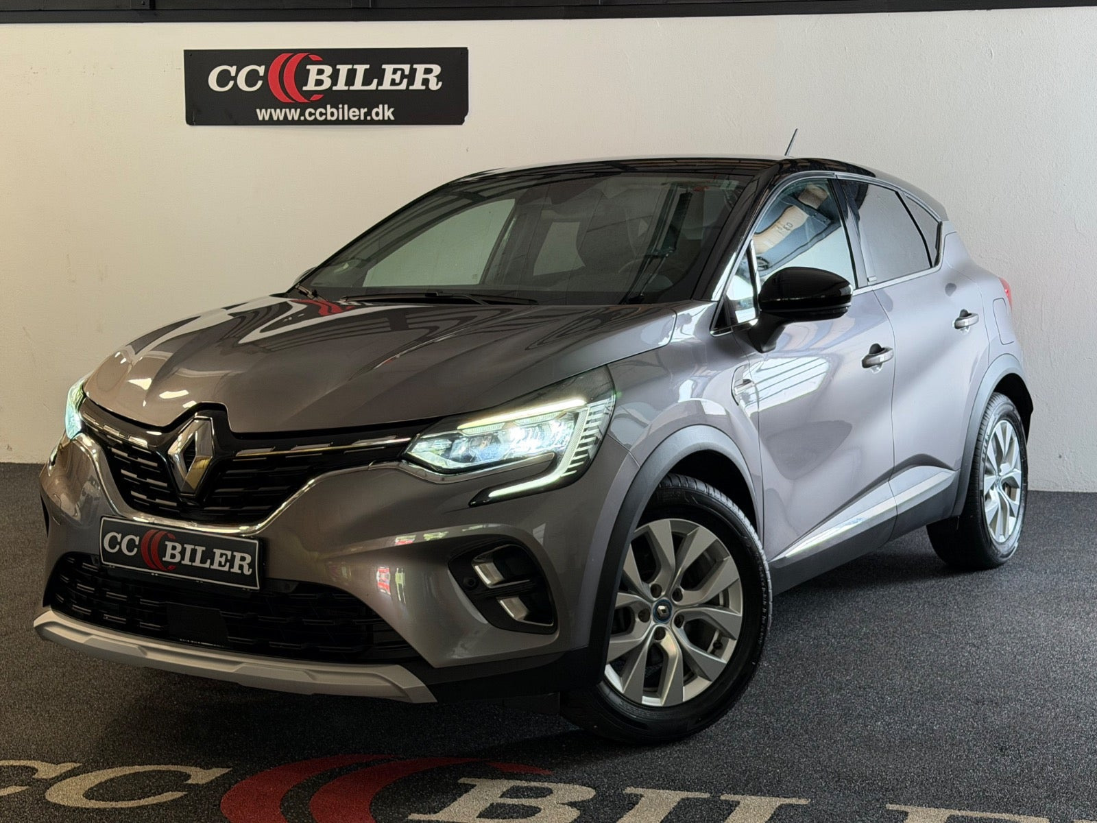 Renault Captur 1,6 E-Tech Intens