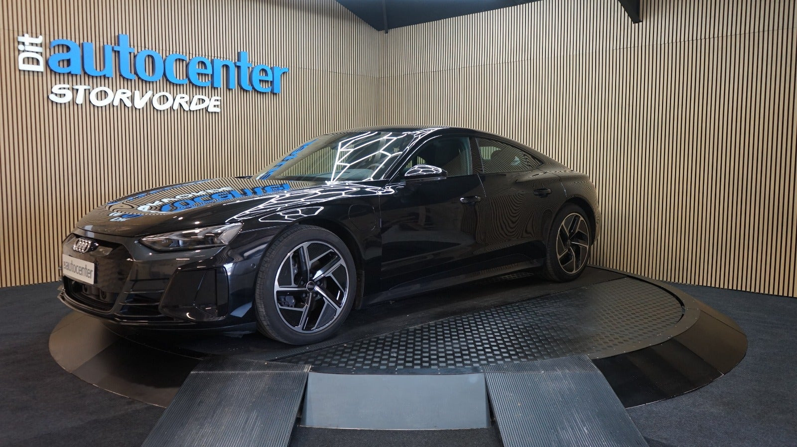 Sort Audi e-tron GT fra 2022