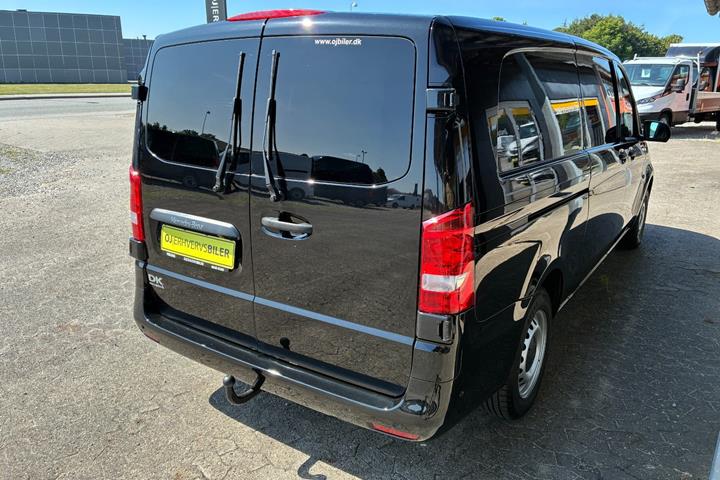 Sort Mercedes Vito 114 fra 2018
