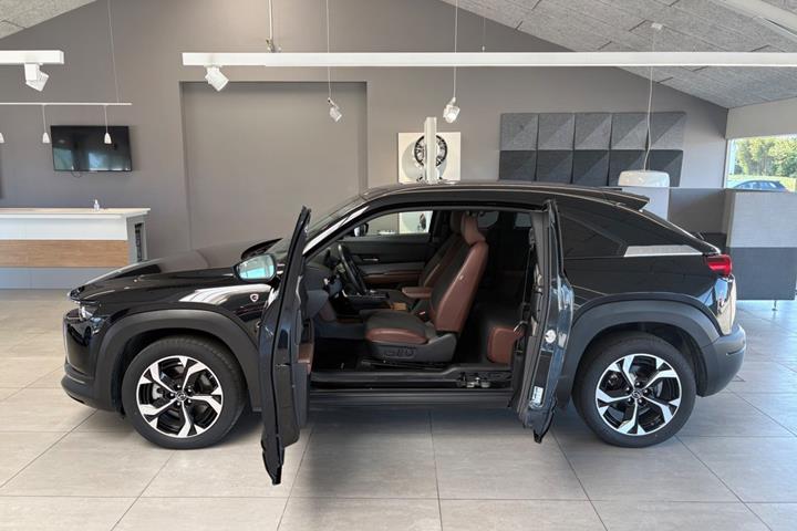 Sort Mazda MX-30 fra 2023