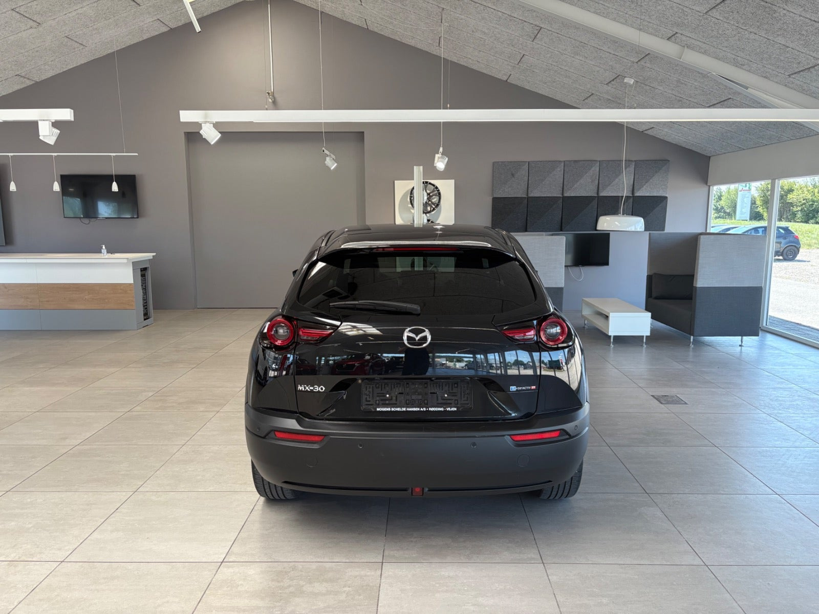 Sort Mazda MX-30 fra 2023