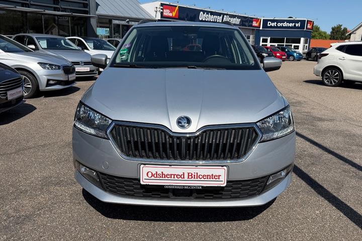 Sølv Skoda Fabia fra 2021