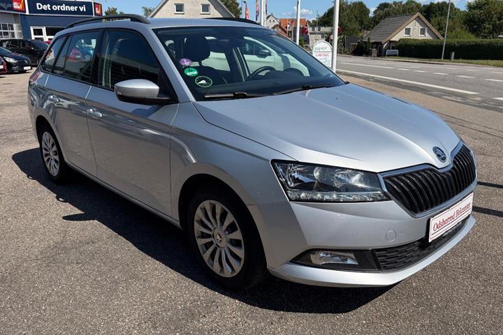 Sølv Skoda Fabia fra 2021