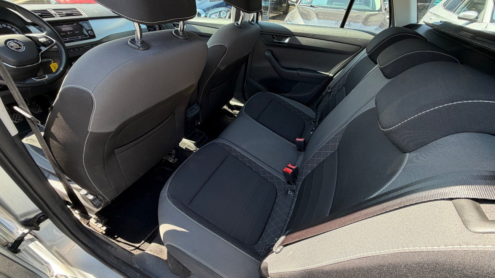 Sølv Skoda Fabia fra 2021