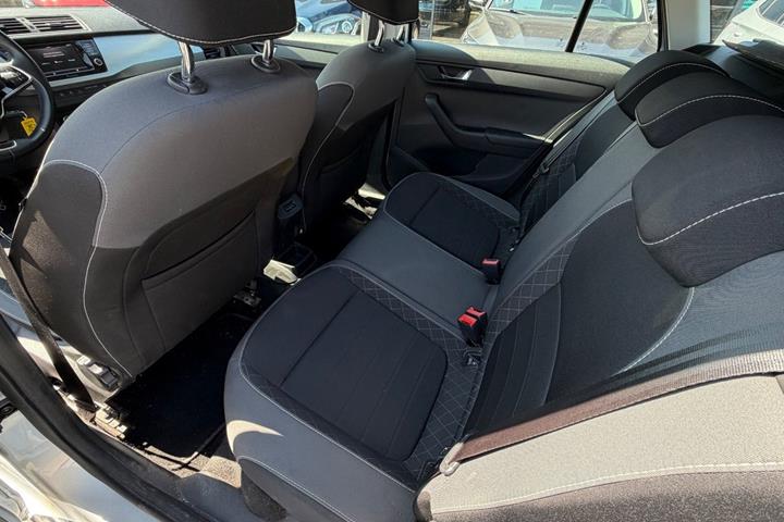 Sølv Skoda Fabia fra 2021