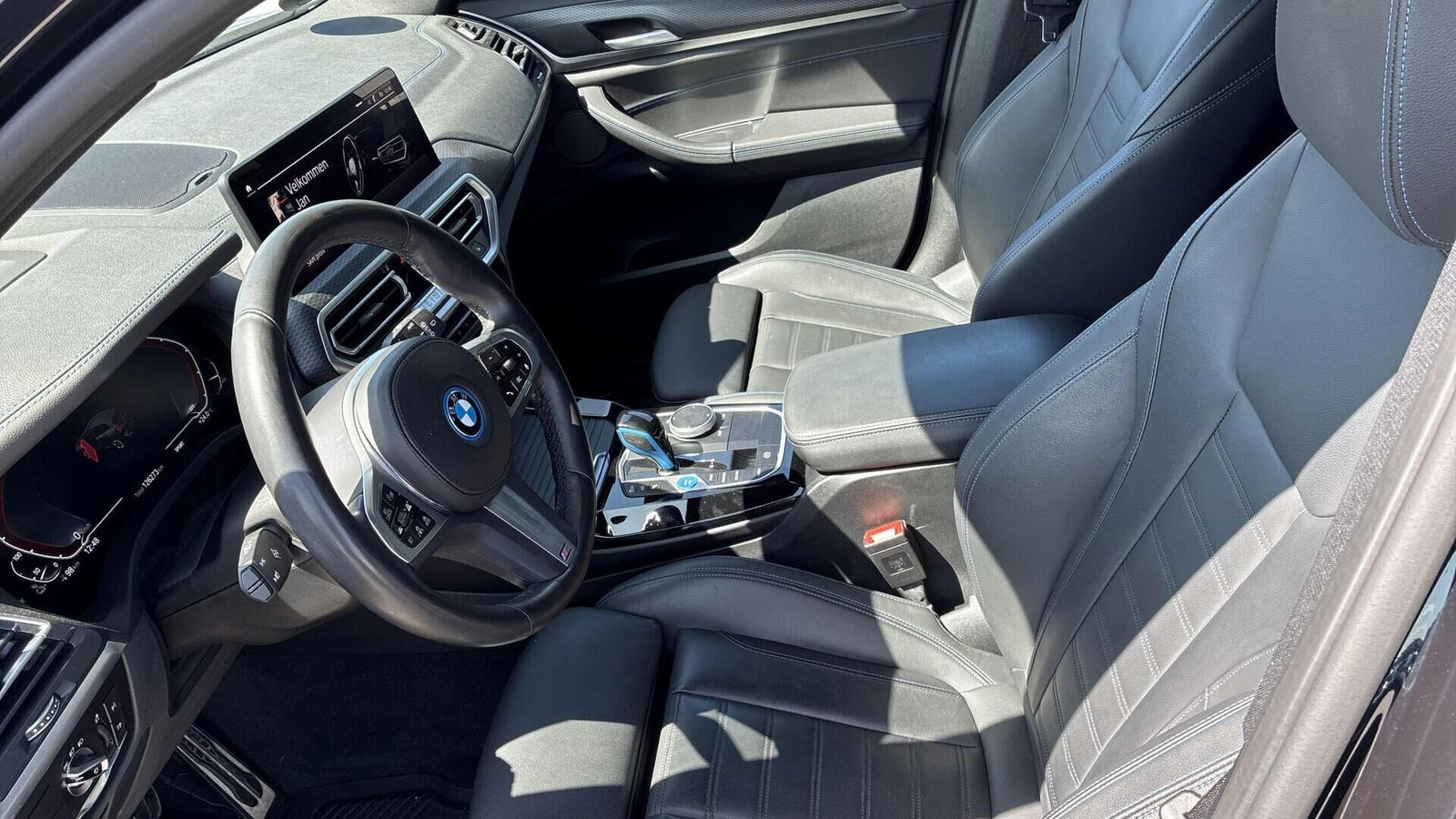 Sort BMW iX3 fra 2022