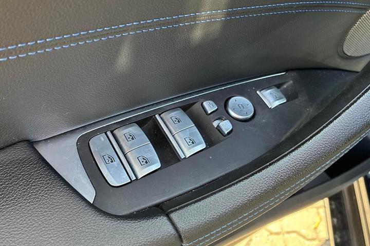 Sort BMW iX3 fra 2022