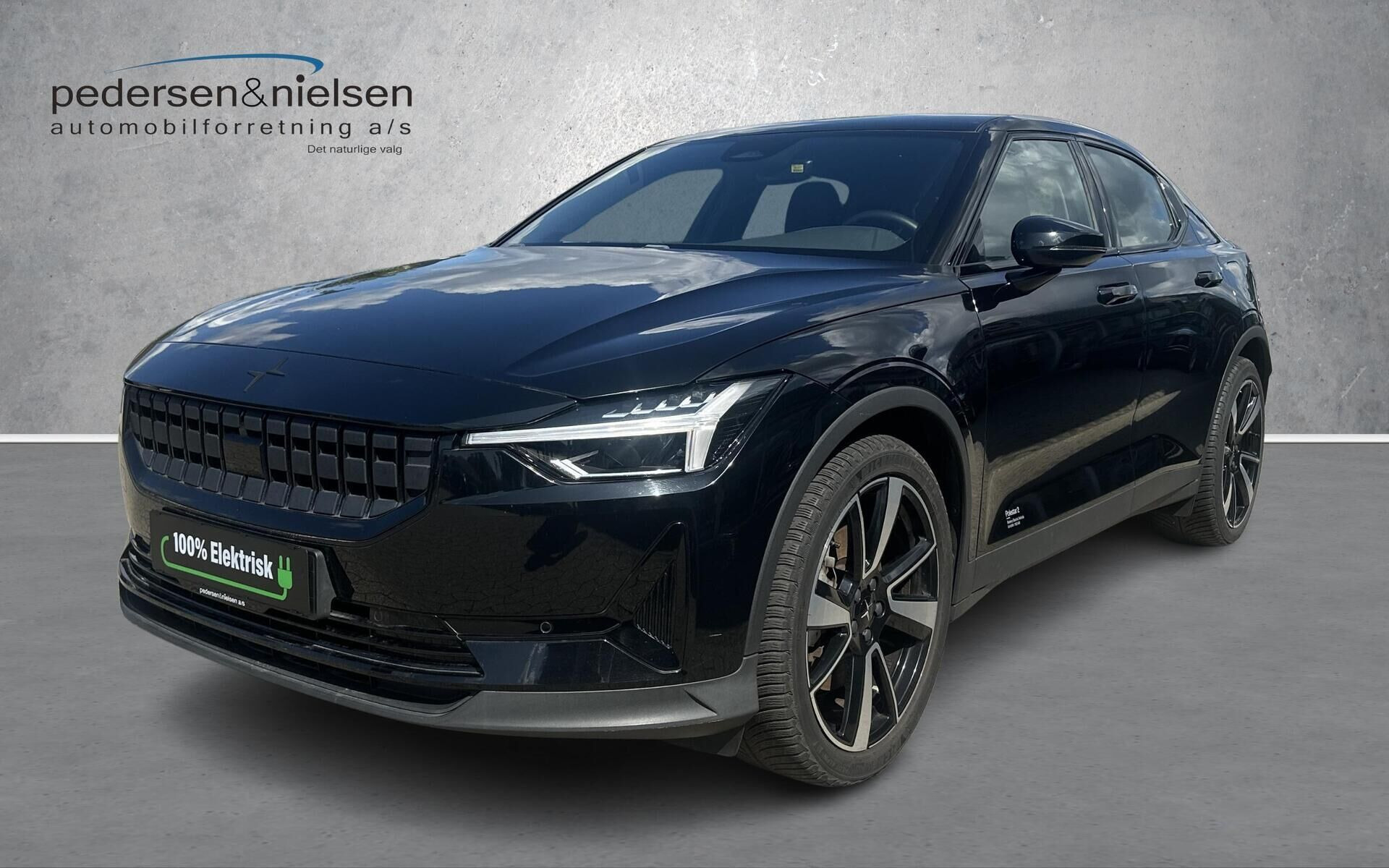 Sort Polestar 2 fra 2023