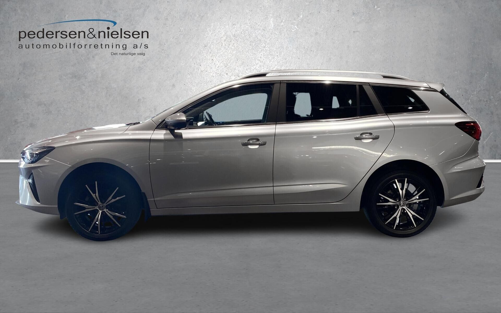 Sølv MG MG5 Electric fra 2023