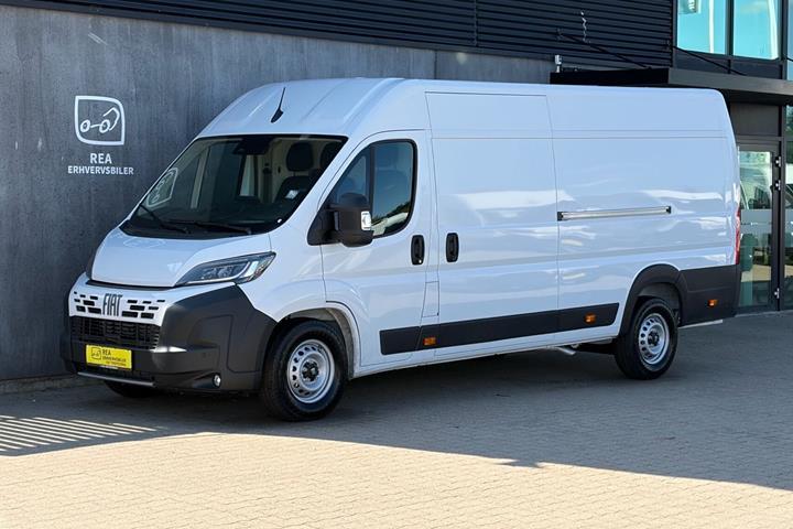 Hvid Fiat Ducato fra 2026