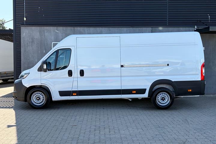Hvid Fiat Ducato fra 2026