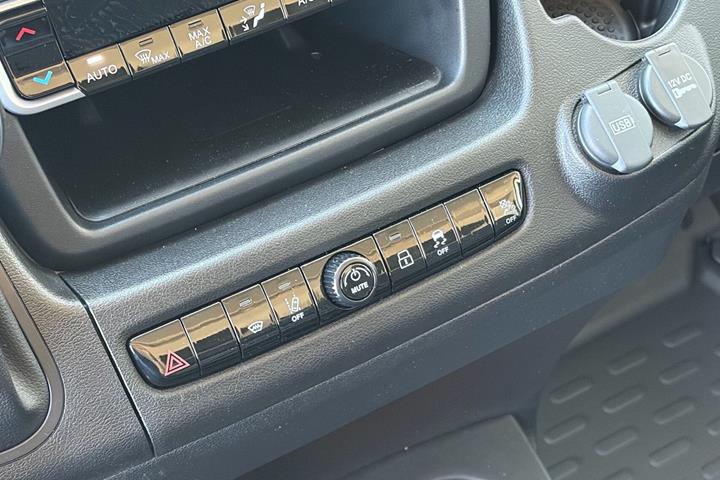 Hvid Fiat Ducato fra 2026