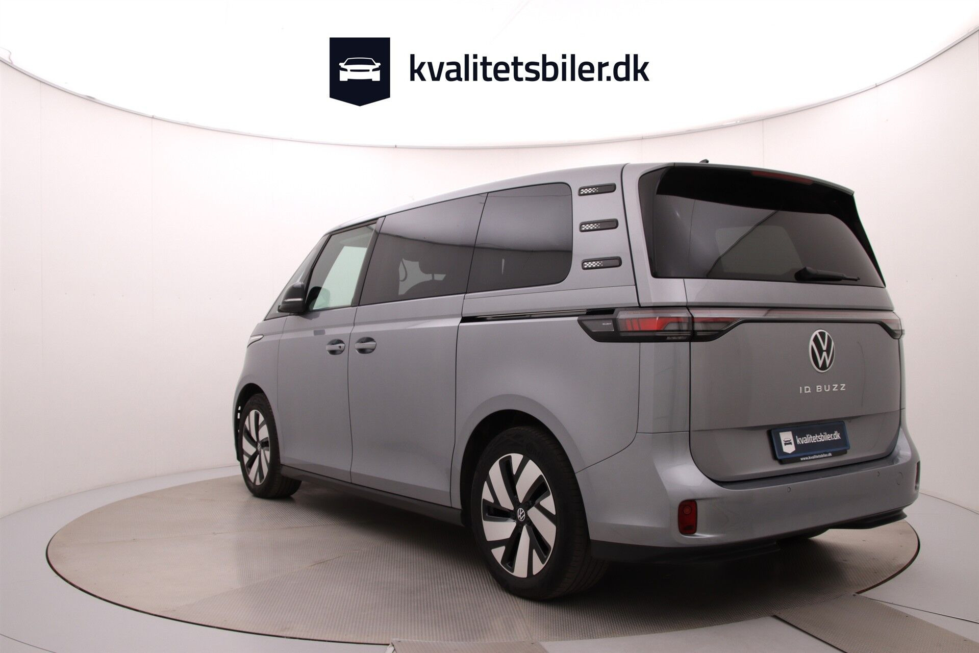 Sølv VW ID.Buzz fra 2023