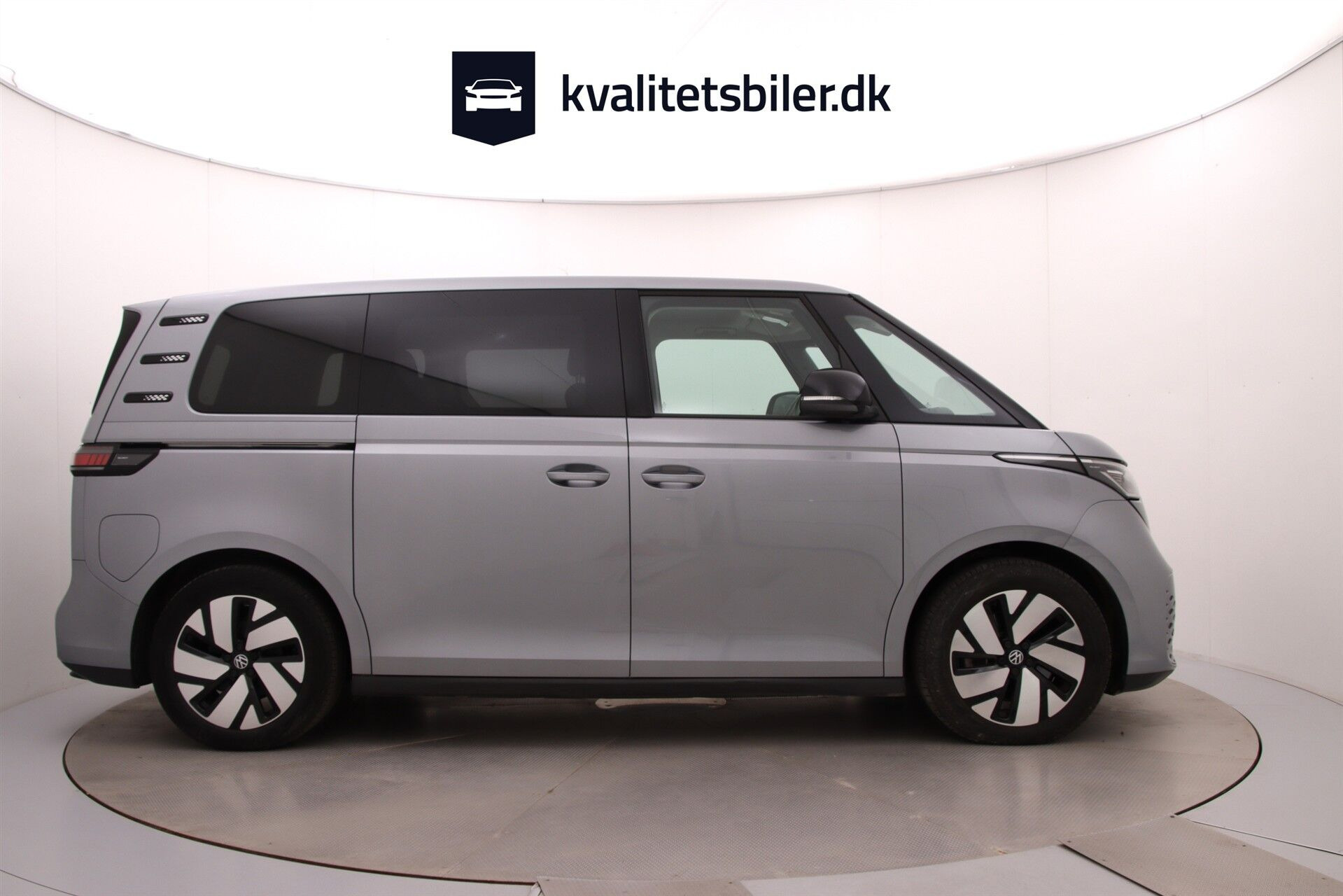 Sølv VW ID.Buzz fra 2023