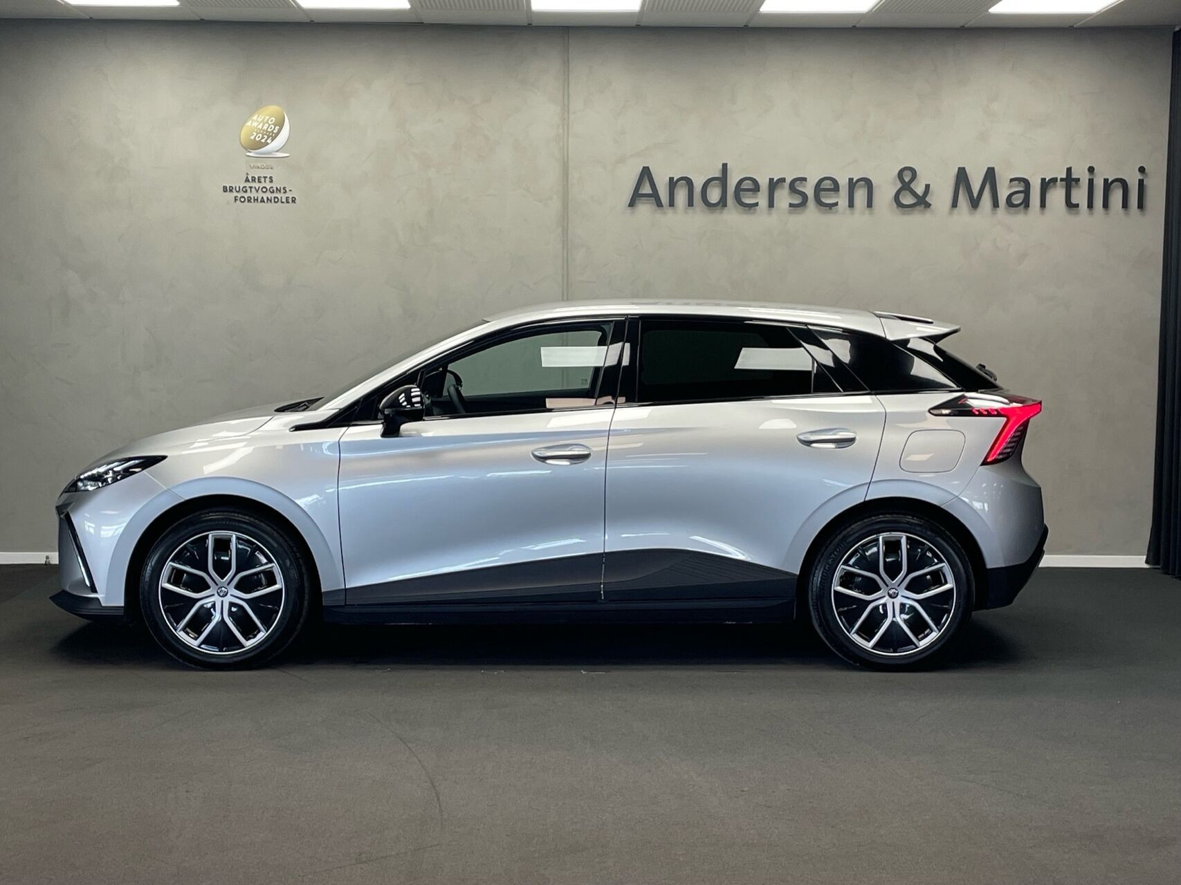 Sølv MG MG4 Electric fra 2024
