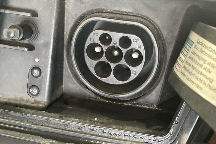 Grå VW Passat fra 2017