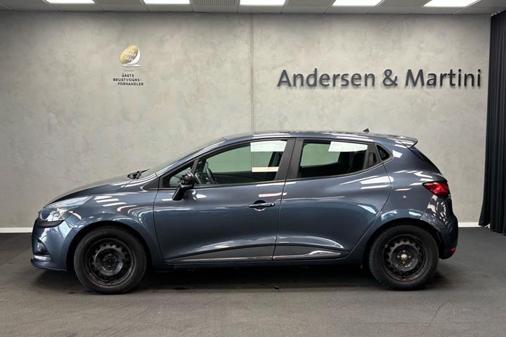 Grå Renault Clio fra 2017