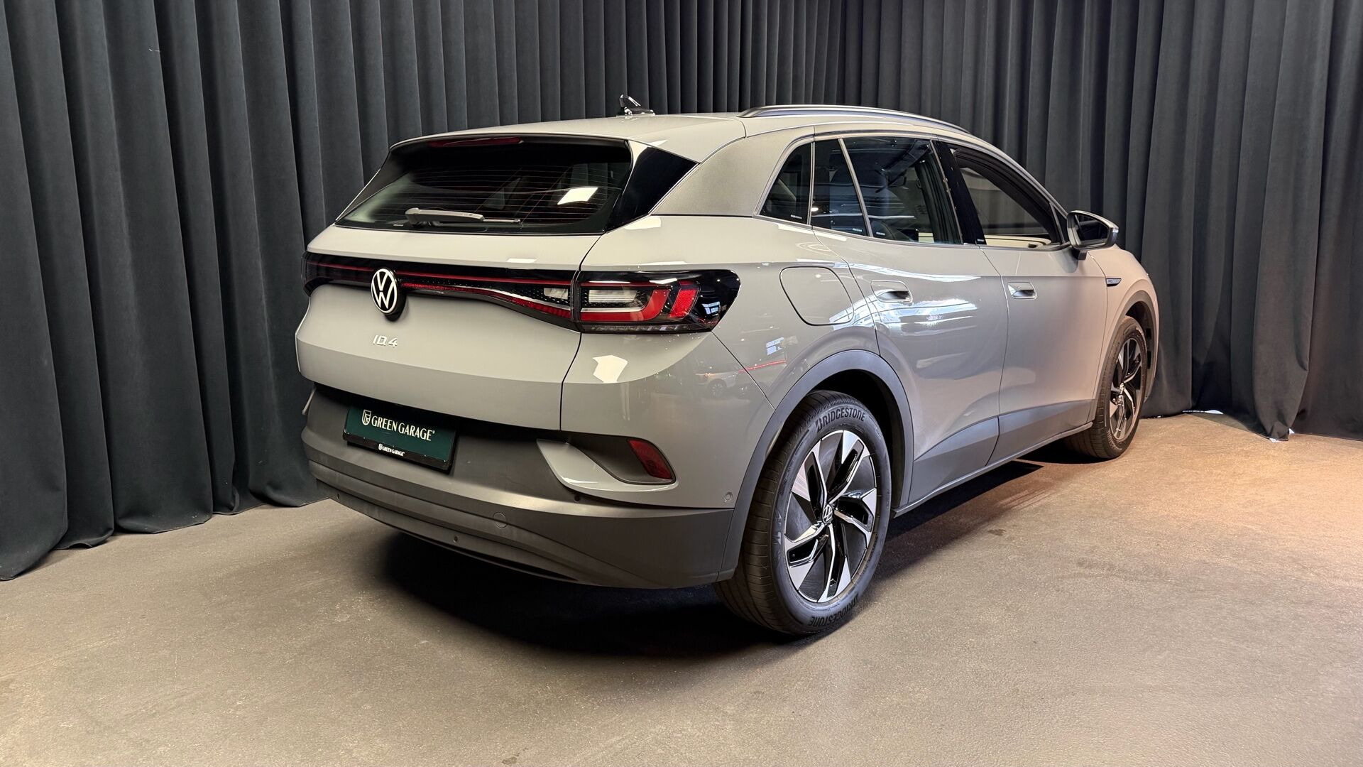 Grå VW ID.4 fra 2023