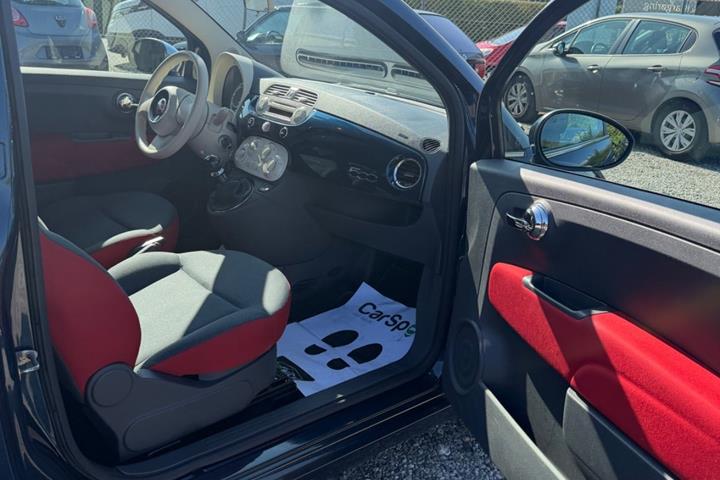 Blå Fiat 500 fra 2008