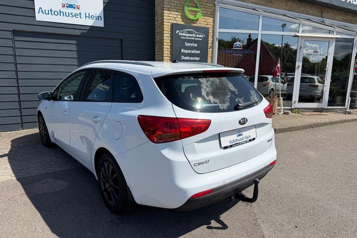 Hvid Kia Ceed fra 2015