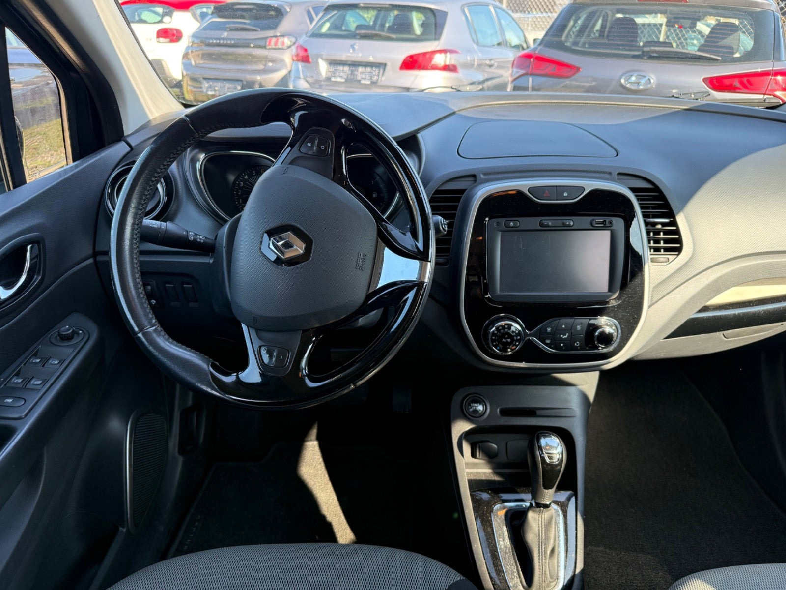 Sort Renault Captur fra 2014