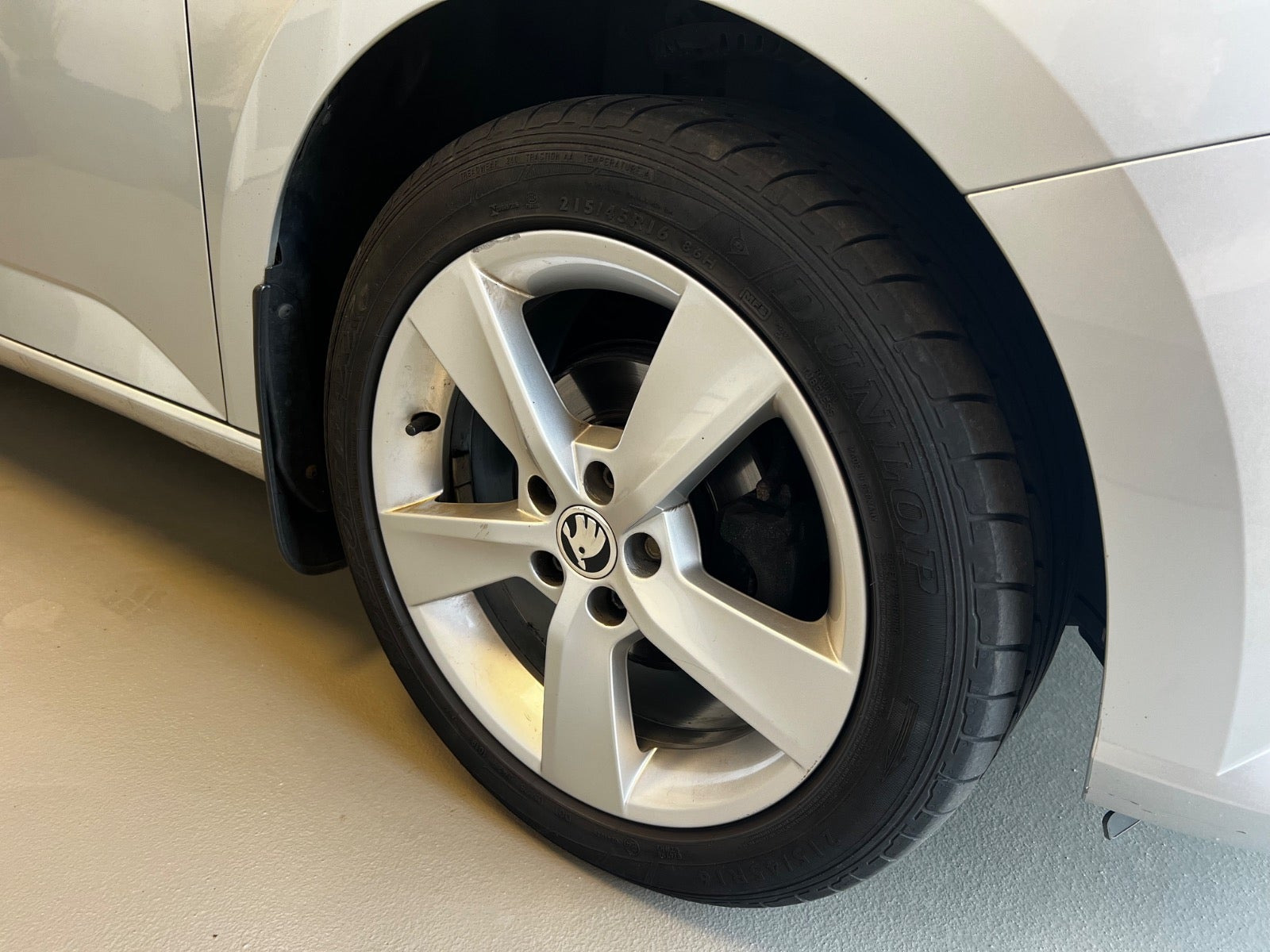 Sølv Skoda Fabia fra 2020