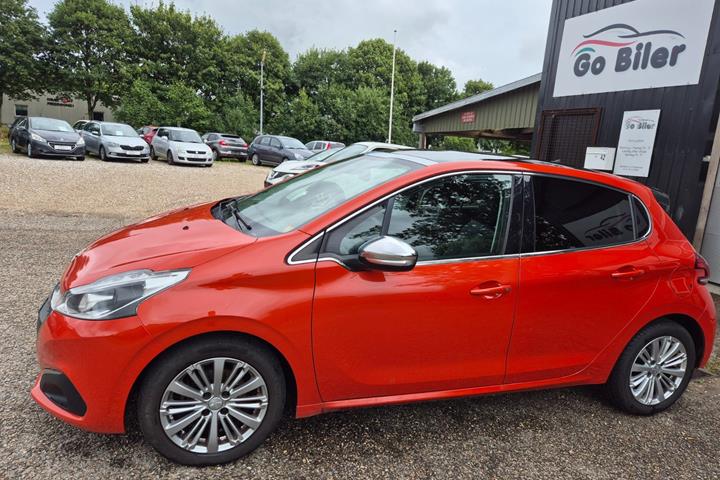 Grøn Peugeot 208 fra 2018