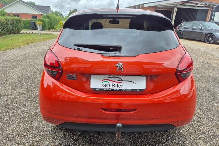 Grøn Peugeot 208 fra 2018