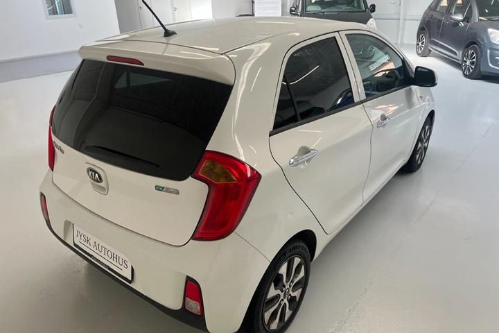 Hvid Kia Picanto fra 2016