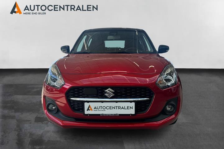 Rød Suzuki Swift fra 2020