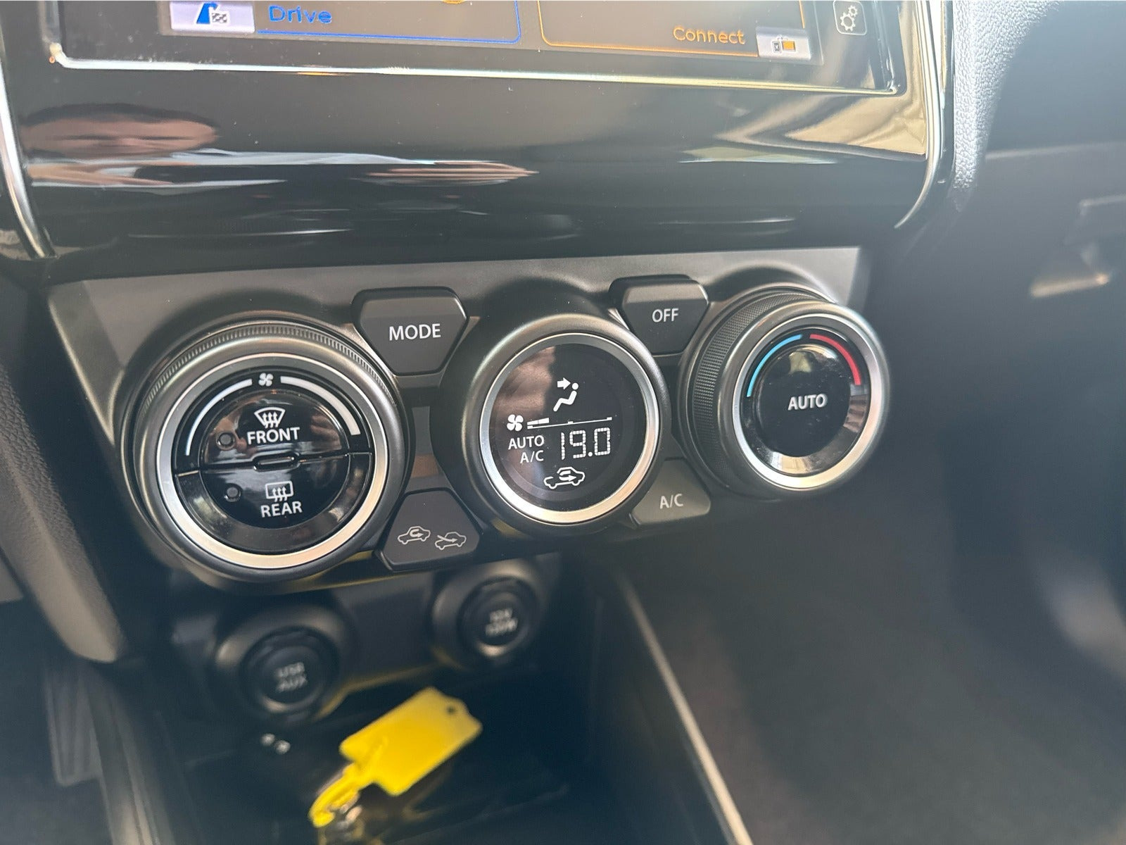 Rød Suzuki Swift fra 2020