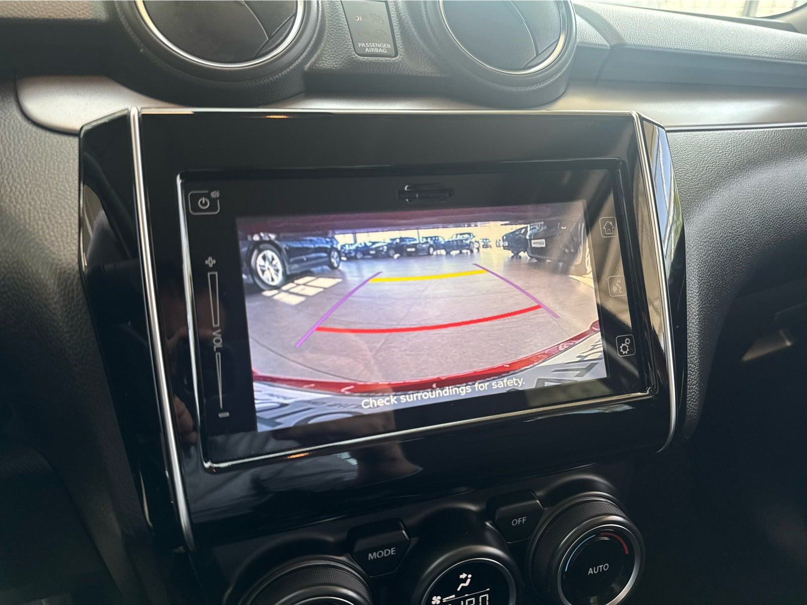 Rød Suzuki Swift fra 2020