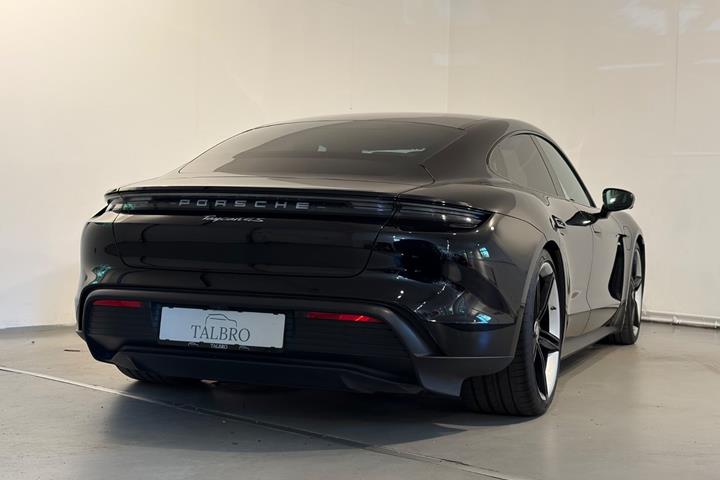 Grå Porsche Taycan 4S fra 2020