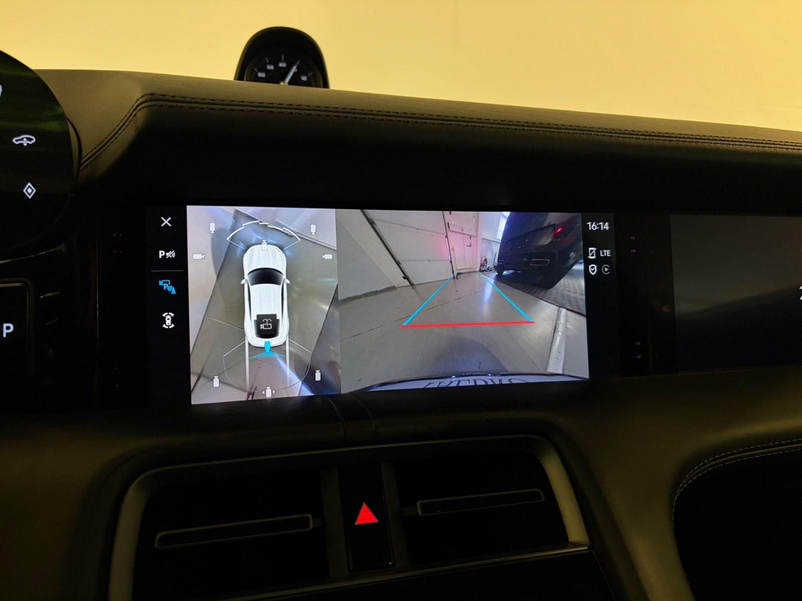 Grå Porsche Taycan 4S fra 2020