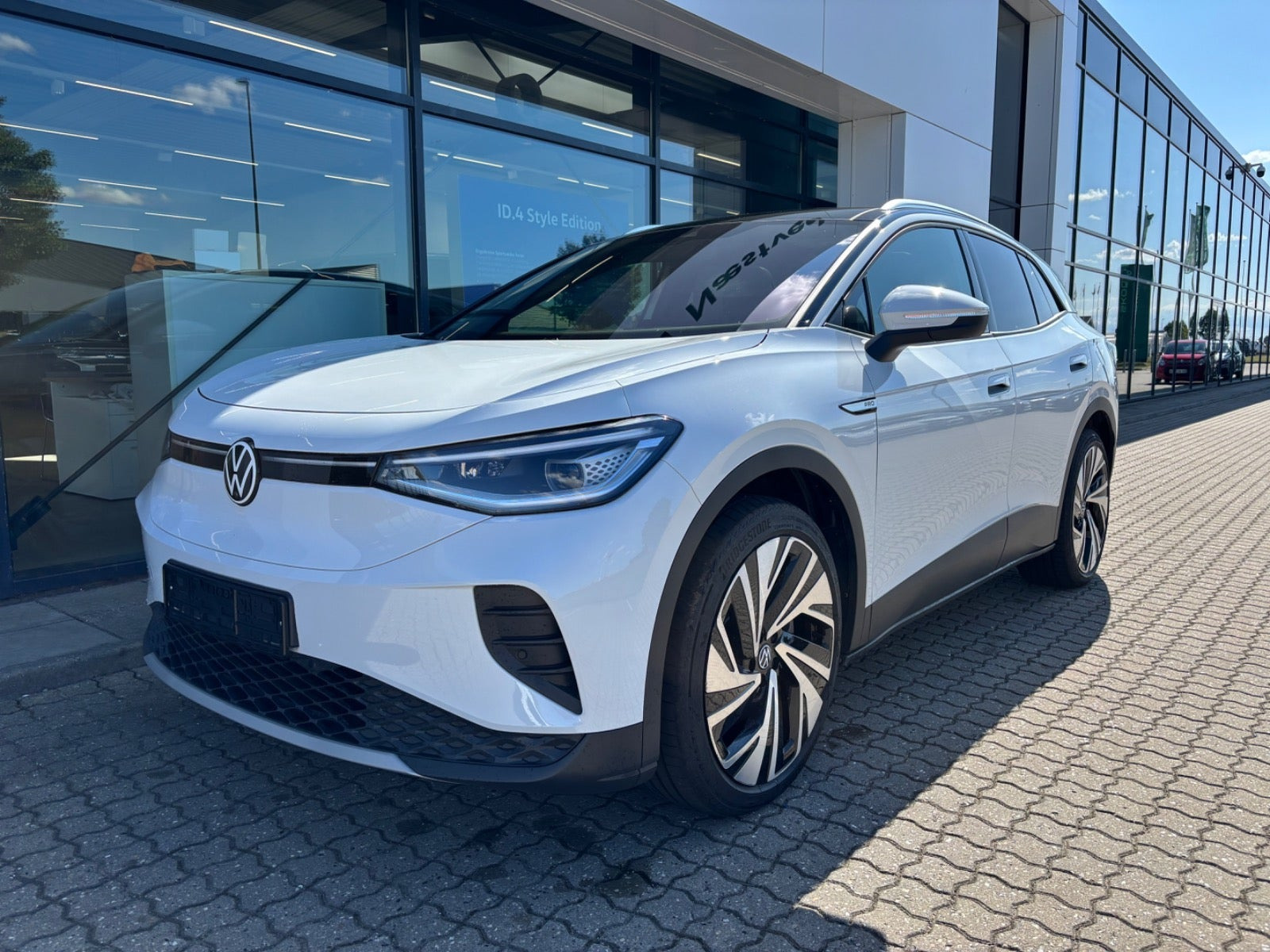 Hvid VW ID.4 fra 2024