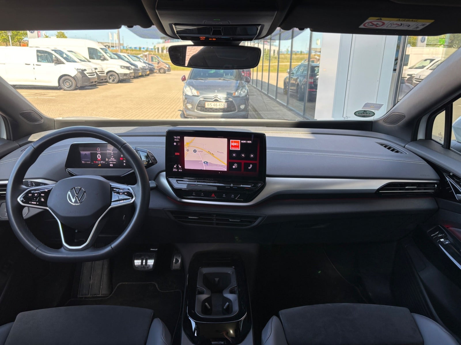 Hvid VW ID.4 fra 2024