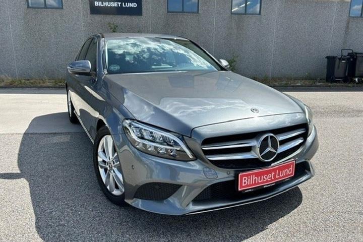 Grå Mercedes C220 d fra 2019