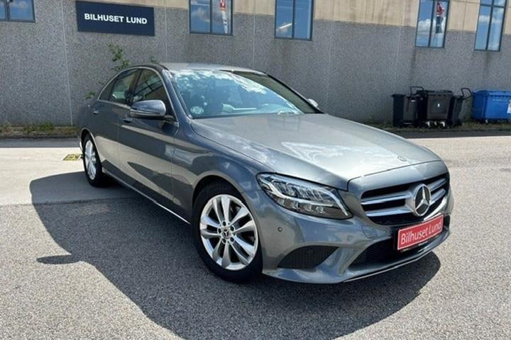 Grå Mercedes C220 d fra 2019