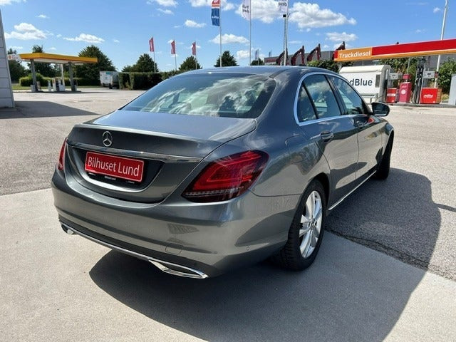 Grå Mercedes C220 d fra 2019