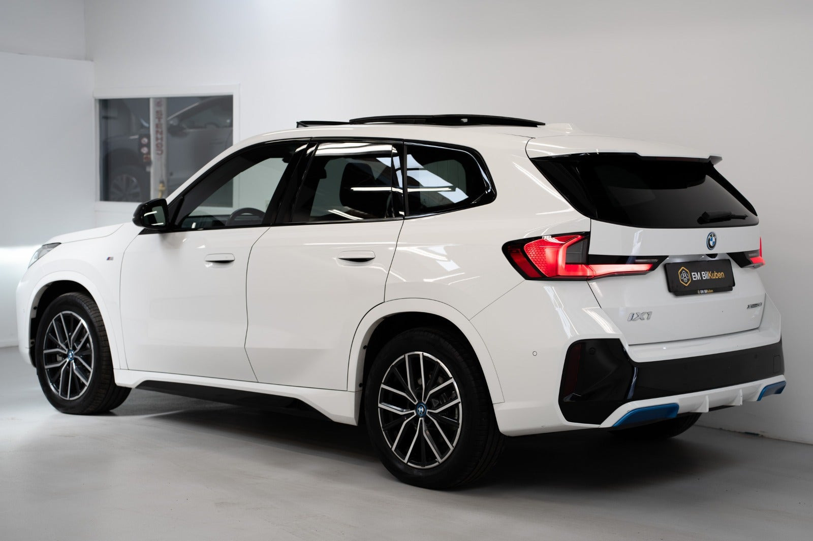undefined BMW iX1 fra 2023