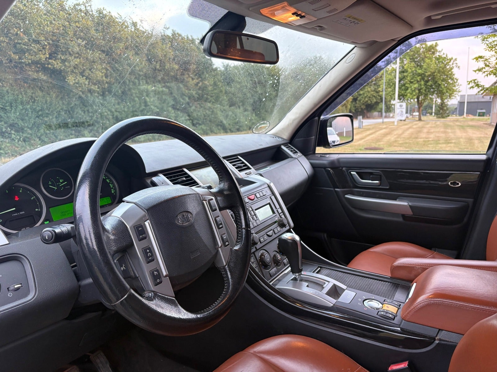 Hvid Land Rover Range Rover sport fra 2008