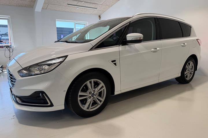 Hvid Ford S-MAX fra 2021