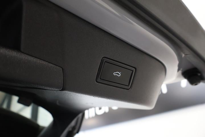 Grå VW ID.4 fra 2024