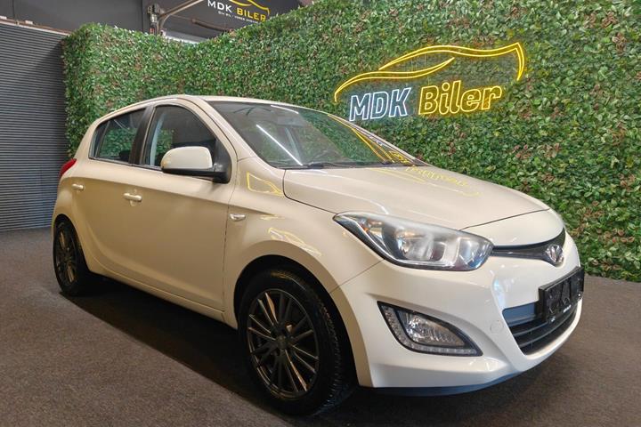 undefined Hyundai i20 fra 2014 set udefra