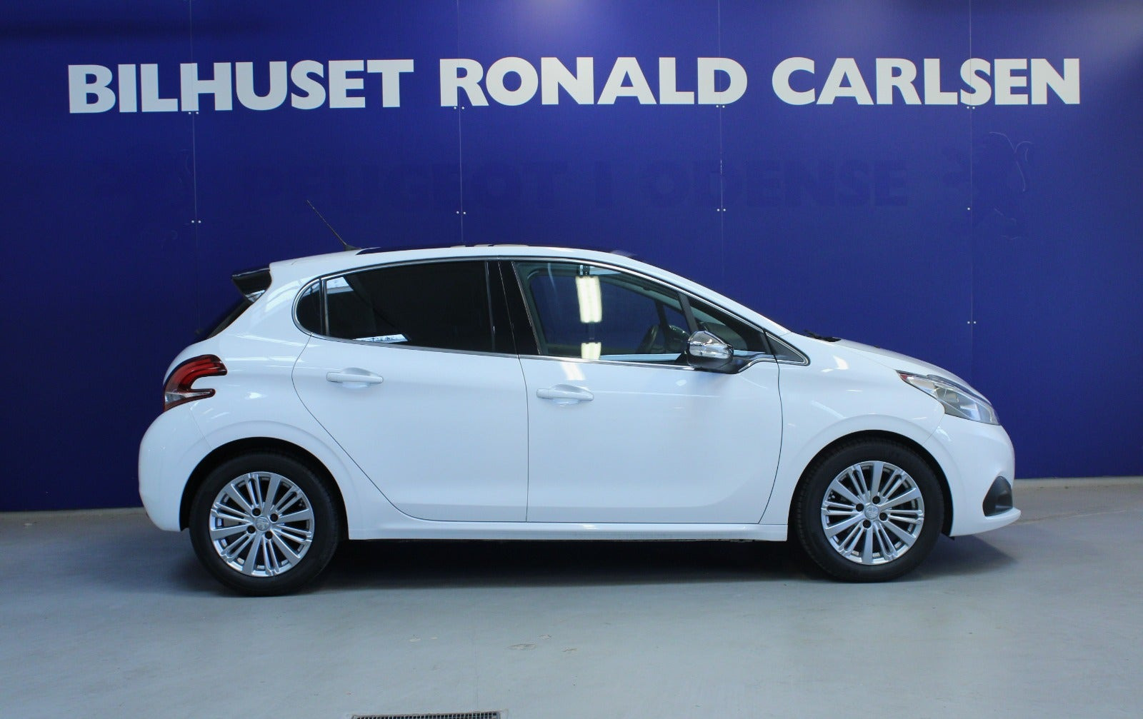 Hvid Peugeot 208 fra 2019