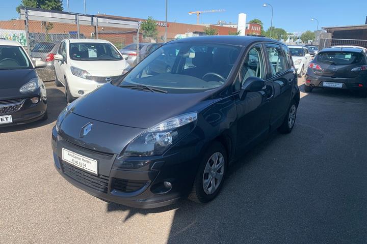 Grå Renault Scenic III fra 2010