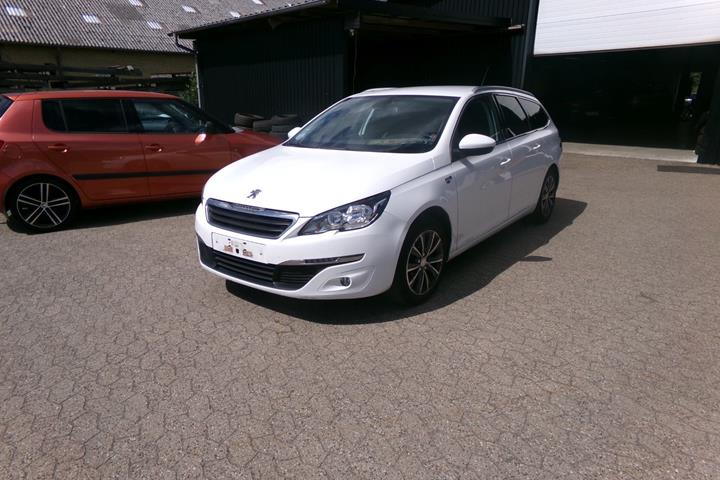 Hvid Peugeot 308 fra 2015